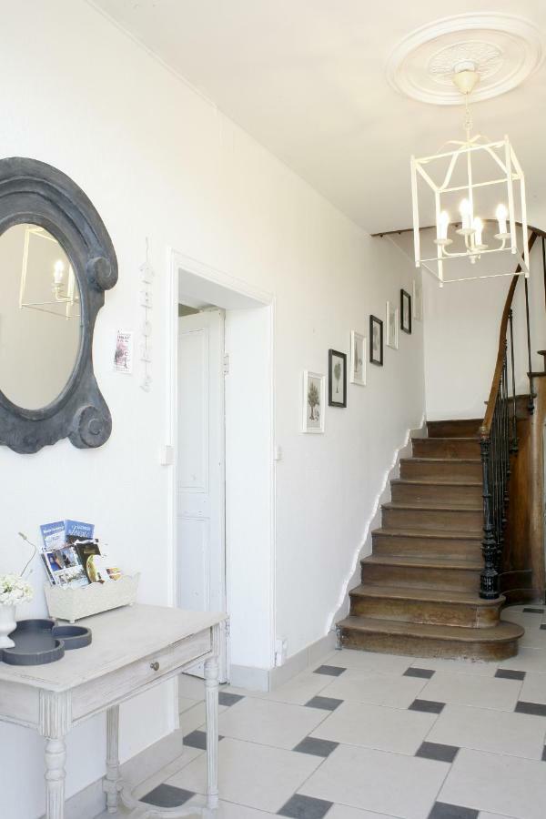 Au Coeur Des Vignes Bed and Breakfast Archiac Εξωτερικό φωτογραφία